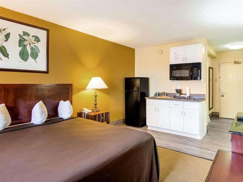 Suburban Studios Chester I-95 Экстерьер фото