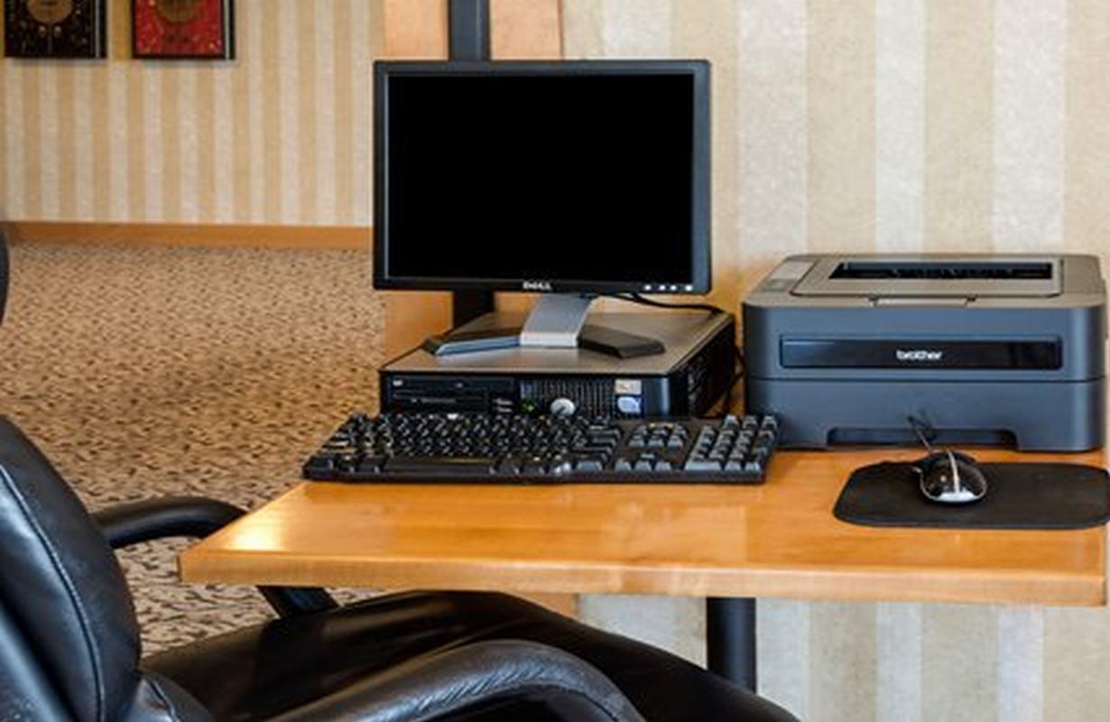 Suburban Studios Chester I-95 Экстерьер фото