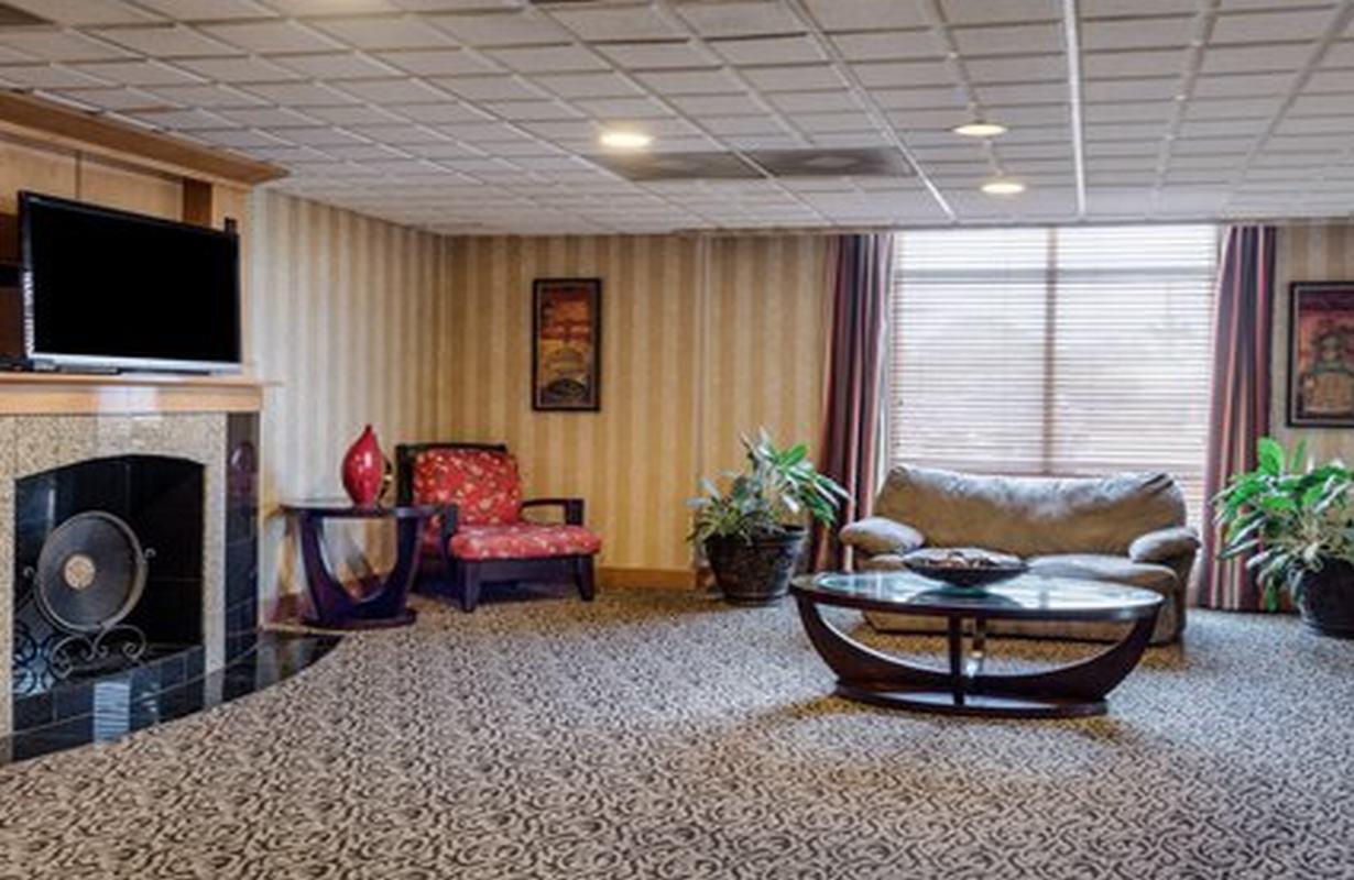 Suburban Studios Chester I-95 Экстерьер фото