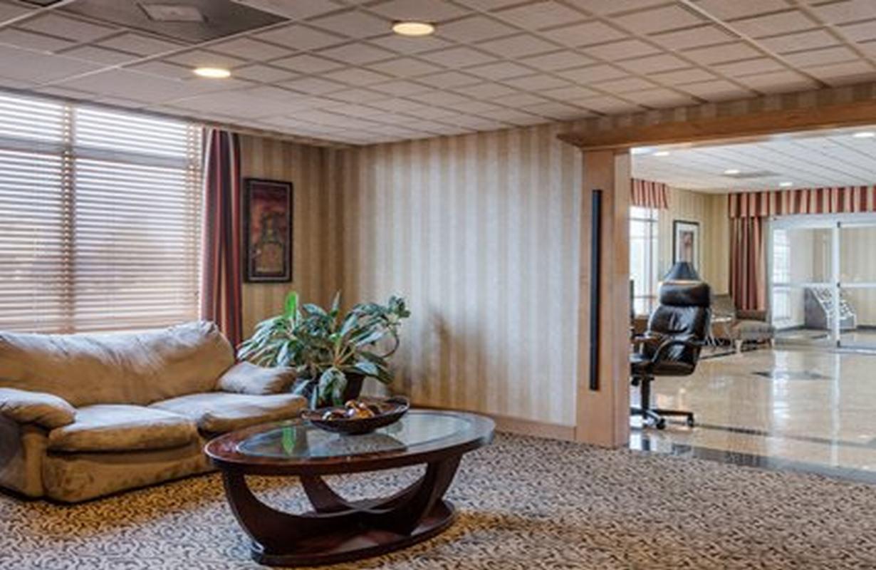 Suburban Studios Chester I-95 Экстерьер фото