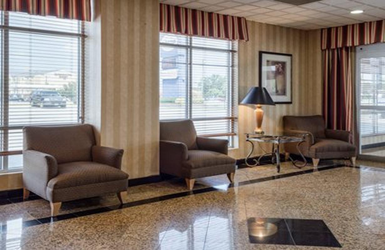 Suburban Studios Chester I-95 Экстерьер фото