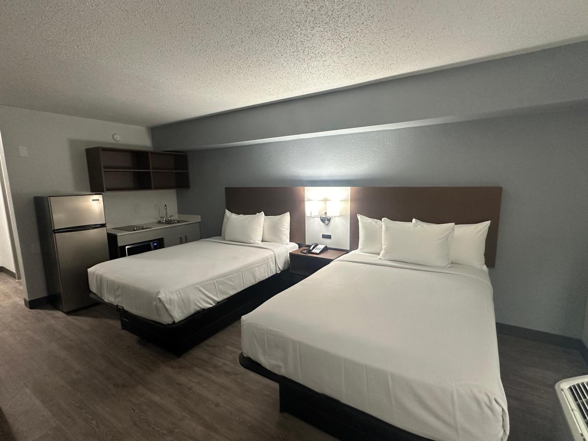 Suburban Studios Chester I-95 Экстерьер фото