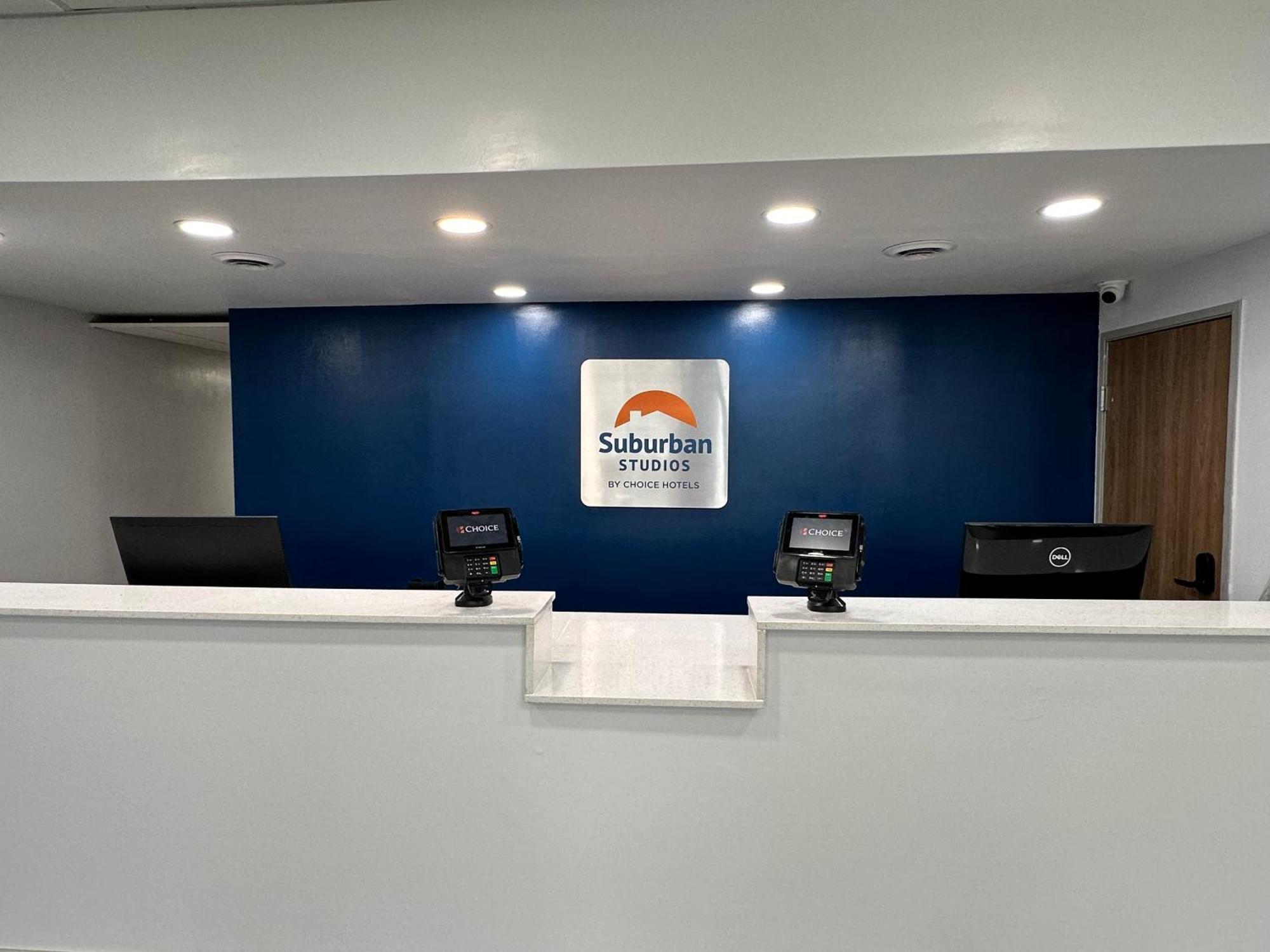 Suburban Studios Chester I-95 Экстерьер фото