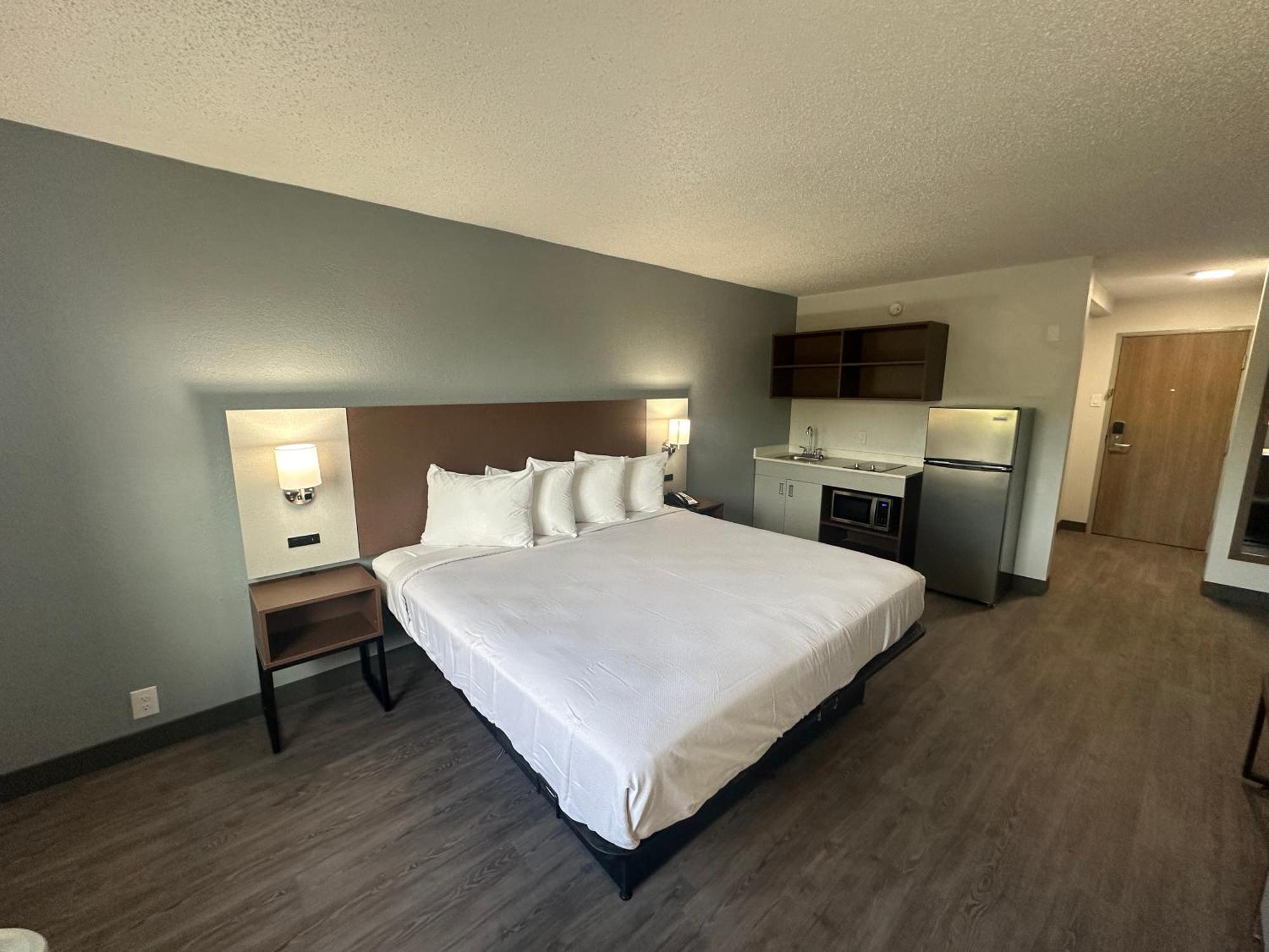 Suburban Studios Chester I-95 Экстерьер фото