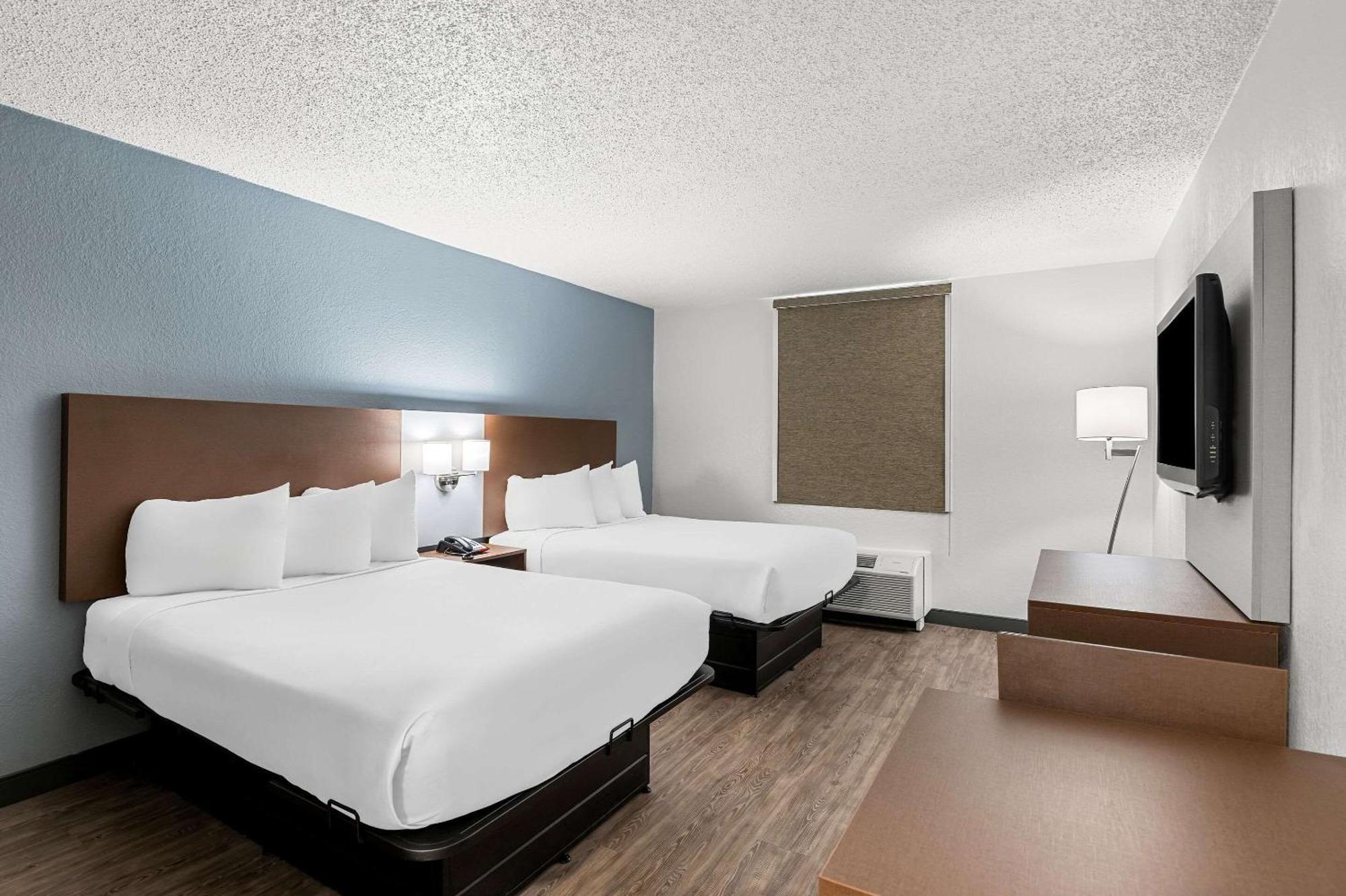 Suburban Studios Chester I-95 Экстерьер фото