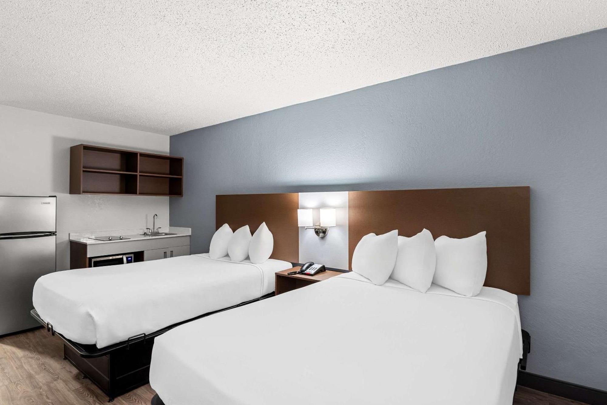Suburban Studios Chester I-95 Экстерьер фото
